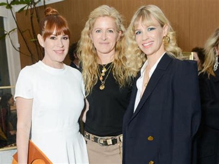 Complete Guide To Molly Ringwald's Siblings