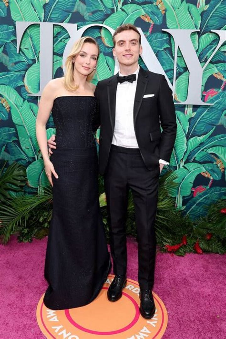Jodi Comer And Her Man: The Inside Scoop On Her Romantic Life