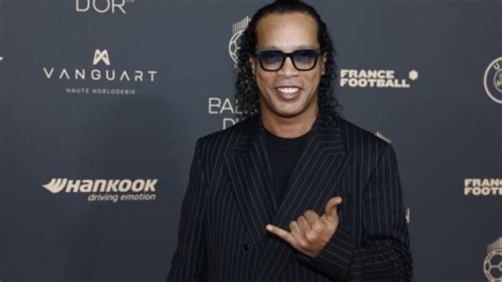 Ronaldinho: A Legend Emerges In 1998