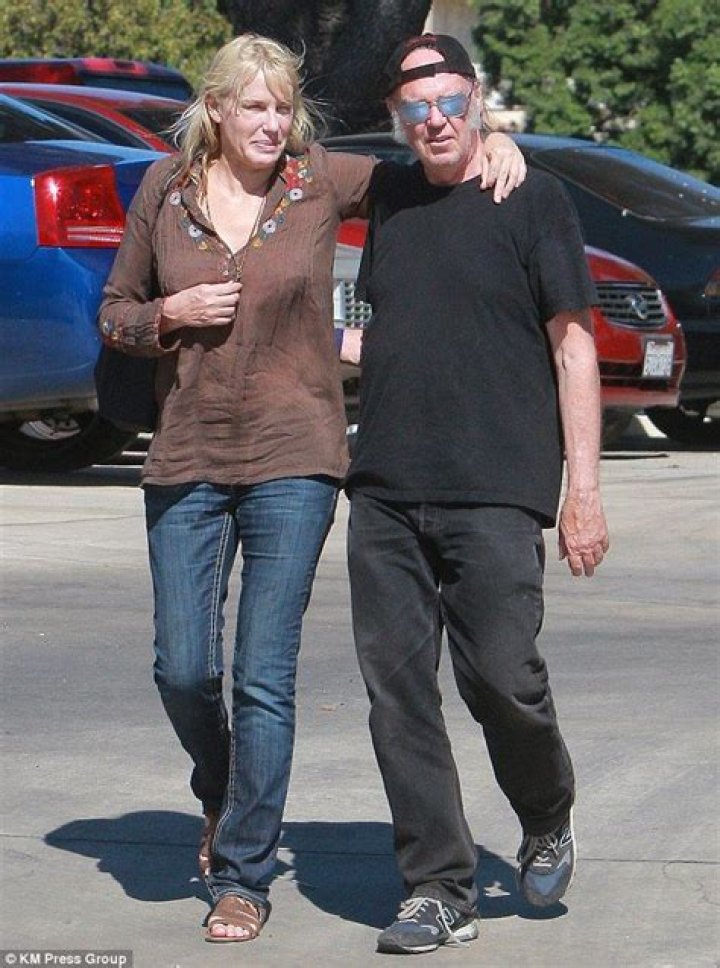 Uncovering The Truth: Does Daryl Hannah Have Children?