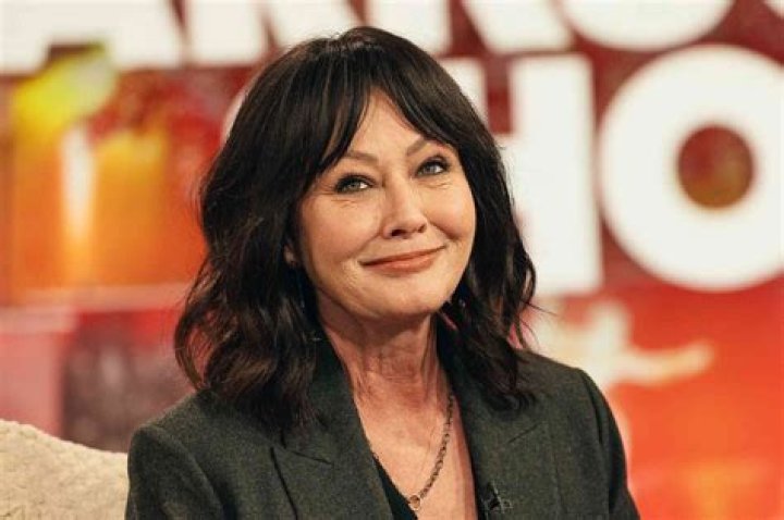 Unveil The Majestic Home Of Shannen Doherty